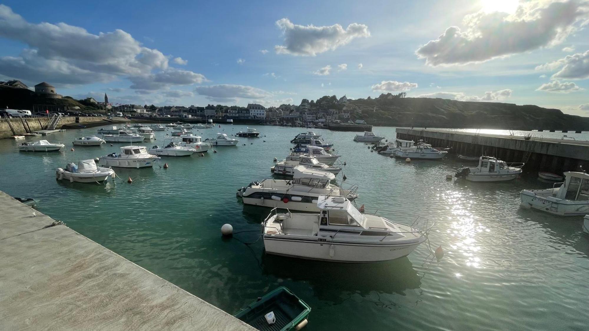 Вілла Maison Calme Et Cosy A Port-En-Bessin Pres Du Golf Et De La Mer Екстер'єр фото